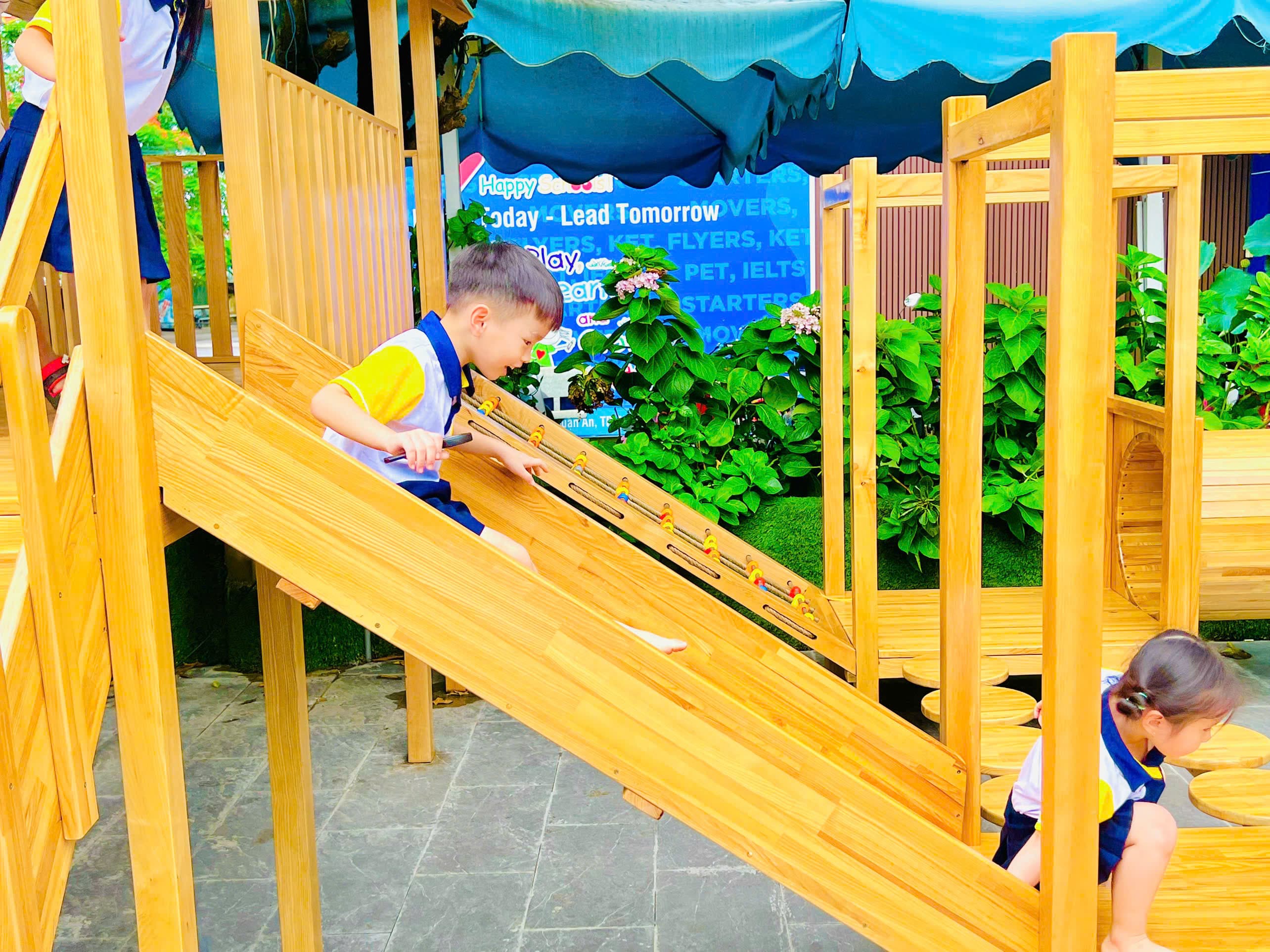 Không gian cơ sở vật chất