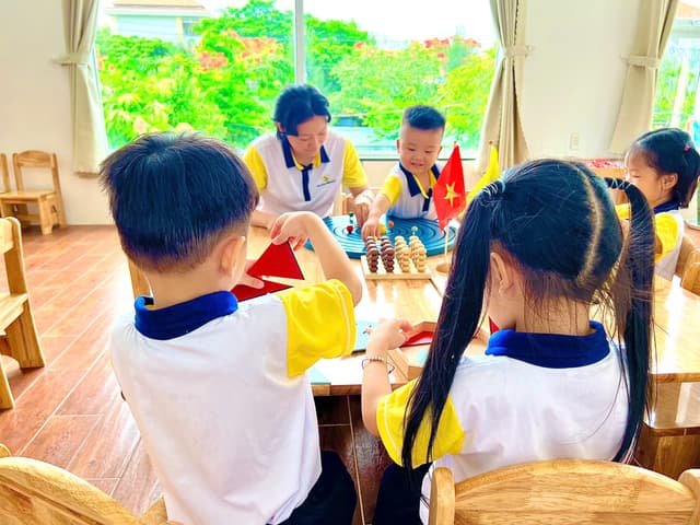 Hoạt động của bé